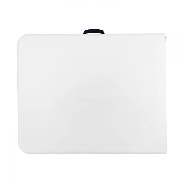 saliekams galds ar soliem