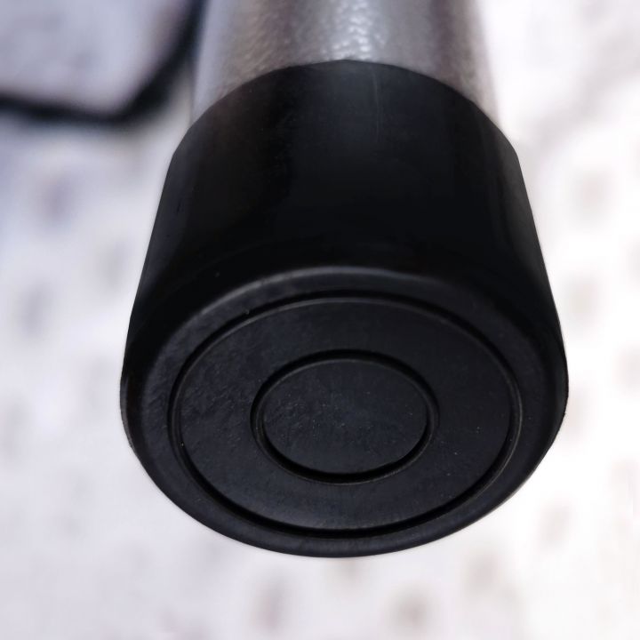 saliekams plastmasas galds